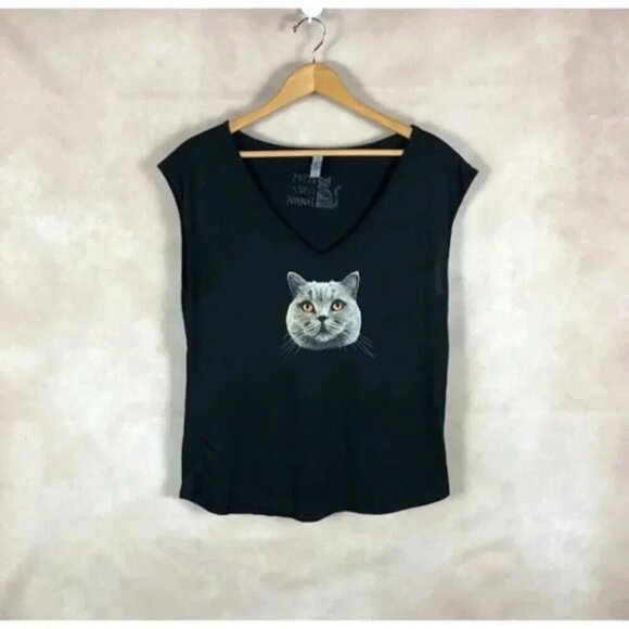 Cute Tabby Cat V-Neck T-Shirt NWOT XL - Picture 3 of 7